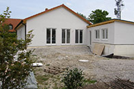 Weilheim, Bungalow frei geplant mit Schwimmhalle